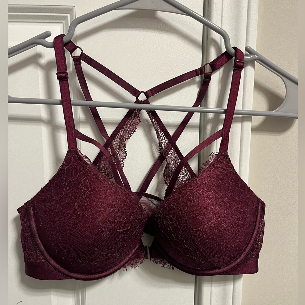 Victoria’s Secret Lace Bra 36B